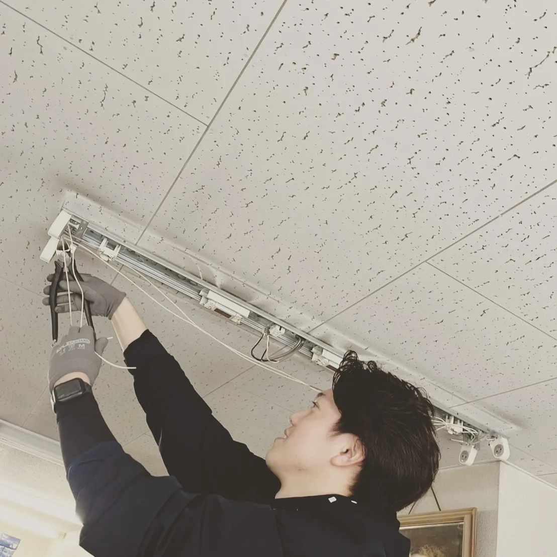 LED蛍光灯への交換をご検討中の皆様、電気工事のプロフェッシ...